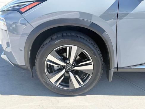 Used 2022 Nissan Rogue Platinum w/ Head-Up Display Package image 38