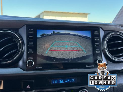 Used 2022 Toyota Tacoma TRD Off-Road AWD/4WD image 24