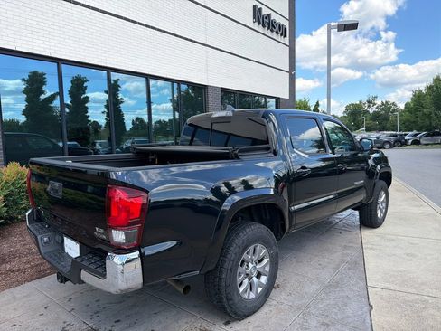 Used 2019 Toyota Tacoma SR5 RWD image 5