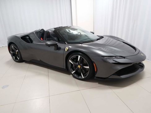 Certified 2025 Ferrari SF90 Spider AWD/4WD image 7