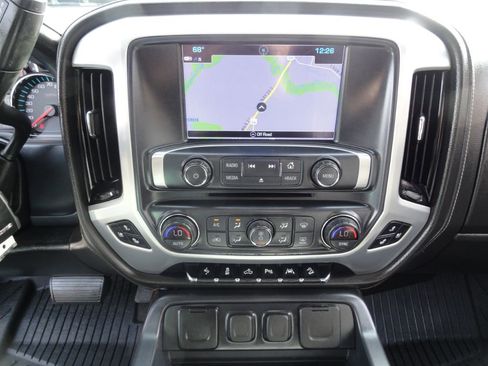 Used 2018 GMC Sierra 1500 SLT image 12