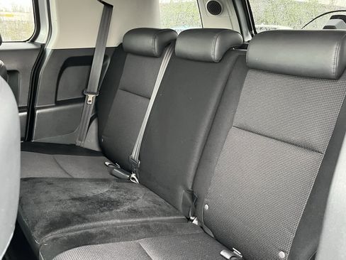 Used 2007 Toyota FJ Cruiser 4WD image 11