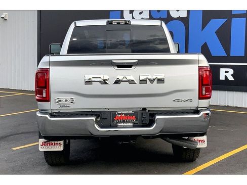 New 2026 RAM 2500 Limited AWD/4WD image 4