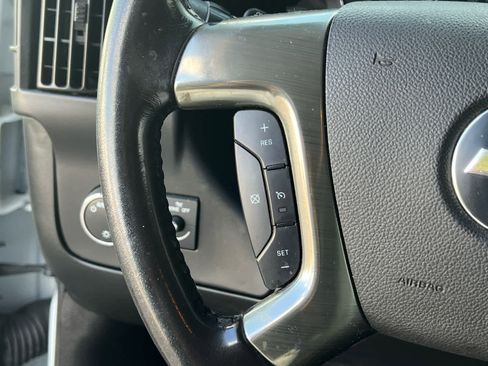 Used 2019 Chevrolet Express 3500 Extended w/ Driver Convenience Package image 21