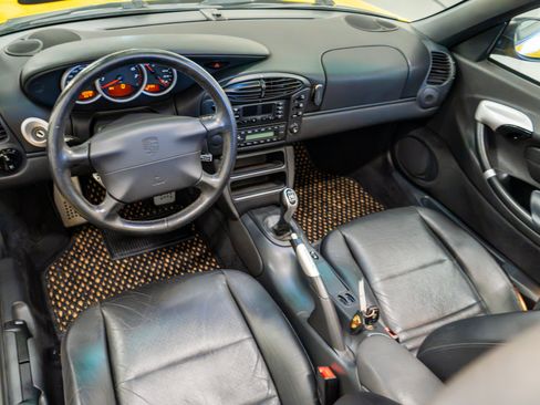Used 1998 Porsche Boxster RWD image 25