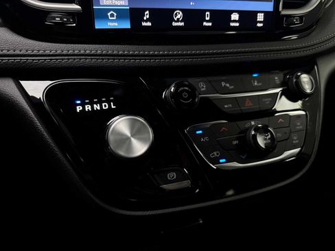 New 2027 Chrysler Pacifica Select FWD image 20