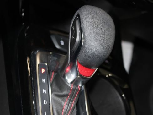 Used 2025 Chevrolet Trax RS w/ Sunroof Package image 52