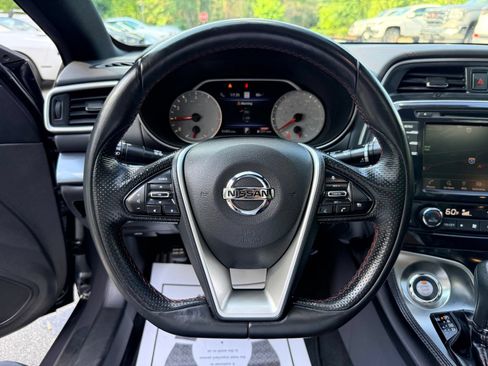 Used 2021 Nissan Maxima Platinum w/ 40th Anniversary Package FWD image 40