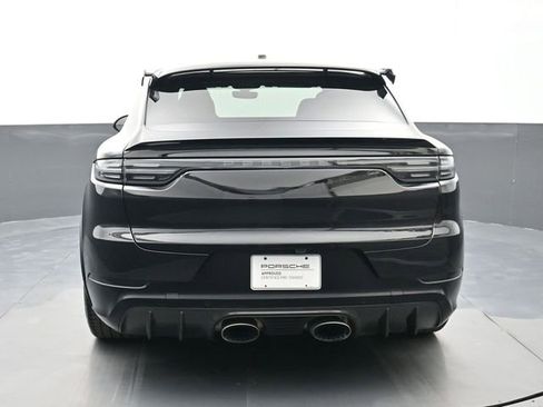 Certified 2022 Porsche Cayenne Turbo GT image 22