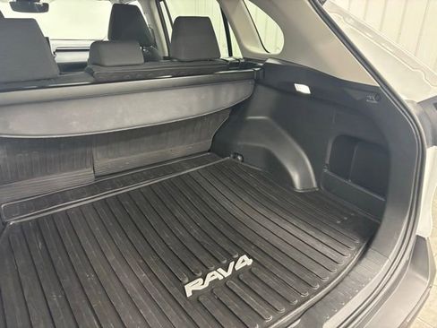 Used 2024 Toyota RAV4 LE image 8