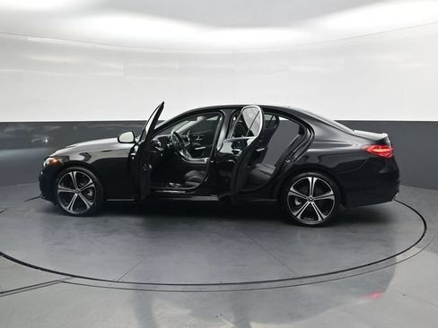 Used 2022 Mercedes-Benz C 300 Sedan image 32