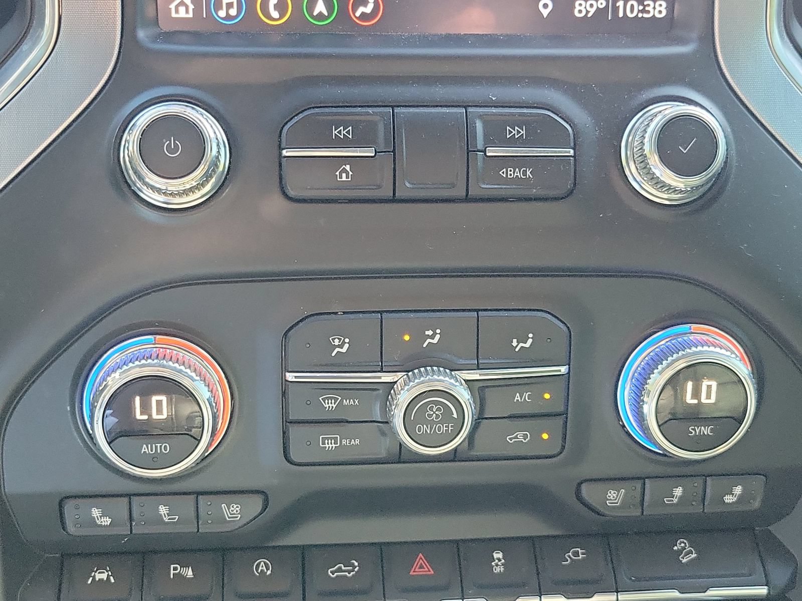 Used 2019 GMC Sierra 1500 SLT w/ SLT Premium Plus Package AWD/4WD image 21