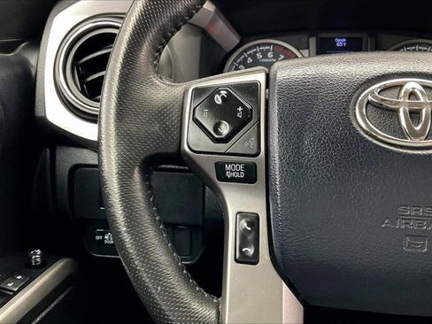 Used 2020 Toyota Tacoma SR5 image 21