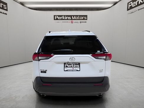 Used 2025 Toyota RAV4 XLE w/ Convenience Package AWD/4WD image 4