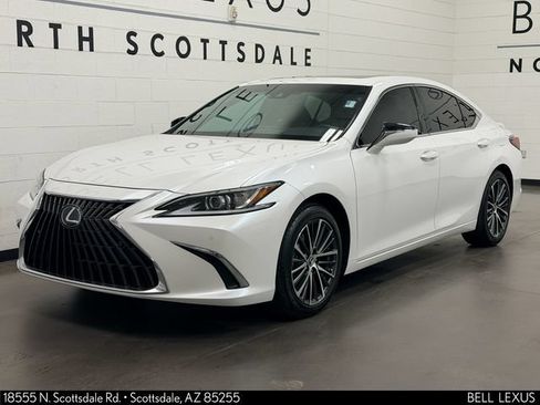 Used 2025 Lexus ES 300h w/ Premium Package FWD image 8
