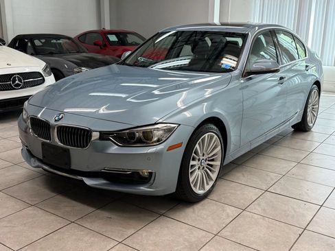 Used 2013 BMW 328i xDrive Sedan AWD/4WD image 3