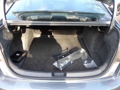 Used 2023 Volkswagen Jetta SE image 24