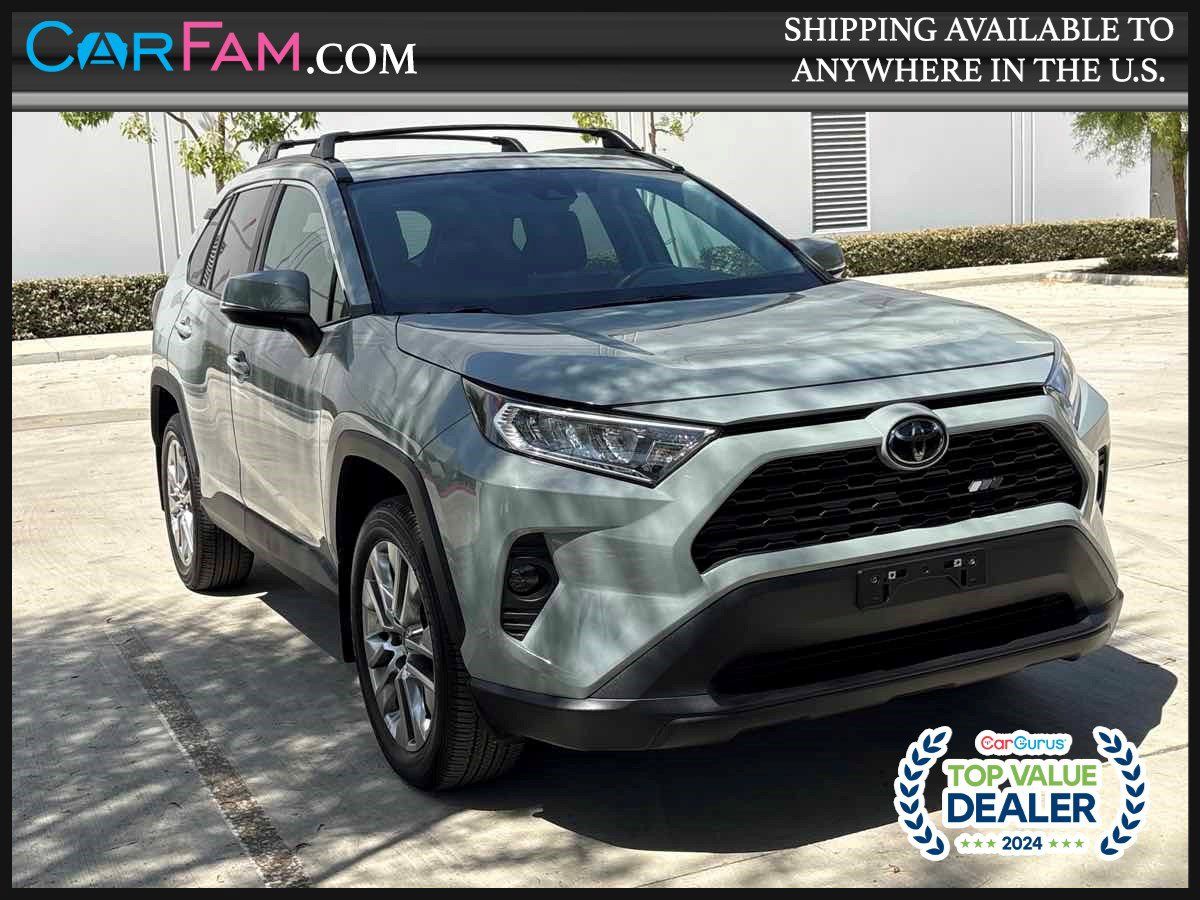 Used 2021 Toyota RAV4 XLE Premium w/ Carpet Mat Package (TMS) FWD image 1