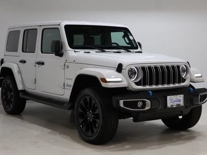 Used 2024 Jeep Wrangler Unlimited Sahara w/ Technology Group