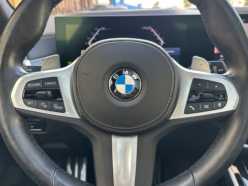 Used 2024 BMW X7 xDrive40i w/ M Sport Package AWD/4WD image 24
