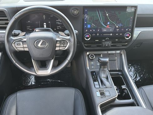 Used 2024 Lexus GX 550 w/ Accessory Package (Z1) AWD/4WD image 24