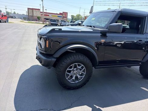 Used 2025 Ford Bronco Badlands w/ Black Appearance Package AWD/4WD image 9