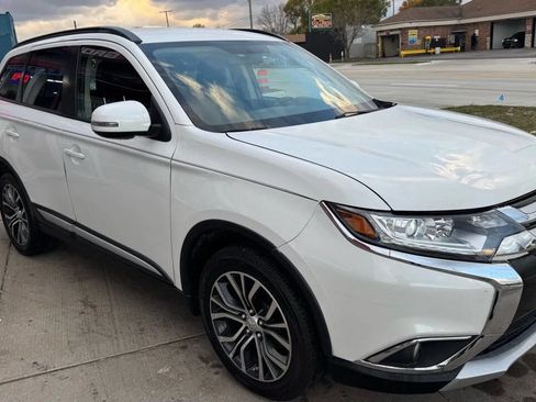 Used 2016 Mitsubishi Outlander SEL image 5