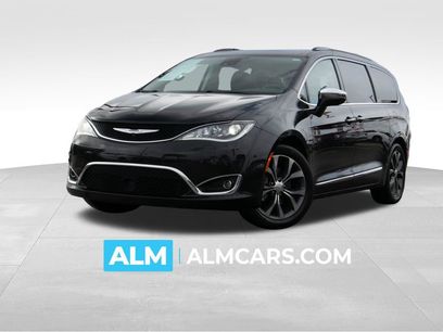 Used 2017 Chrysler Pacifica Limited
