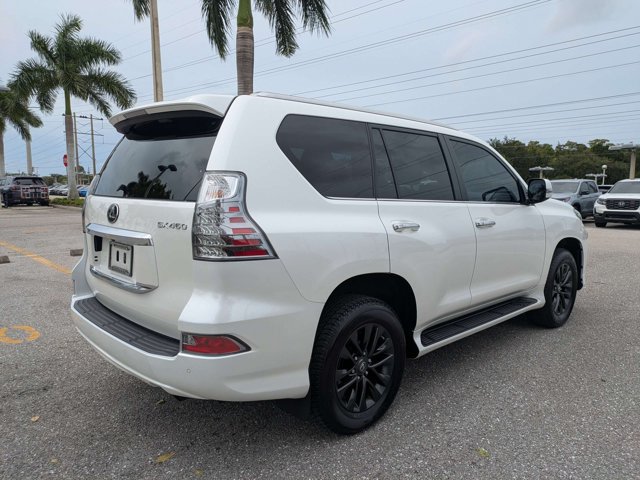 Used 2023 Lexus GX 460 Premium w/ Premium Package AWD/4WD image 5