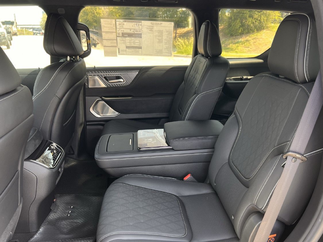 New 2027 INFINITI QX80 Autograph w/ Premium Cargo Package AWD/4WD image 27
