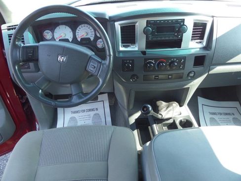 Used 2009 Dodge Ram 2500 Truck SLT w/ Popular Equipment Group AWD/4WD image 9