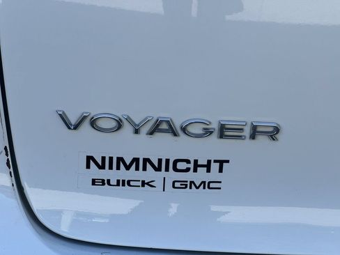 Used 2023 Chrysler Voyager LX FWD image 29