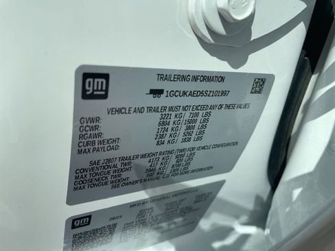 Used 2025 Chevrolet Silverado 1500 W/T w/ WT Value Package image 33