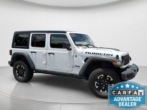 Used 2024 Jeep Wrangler Unlimited Rubicon 4xe AWD/4WD image 4