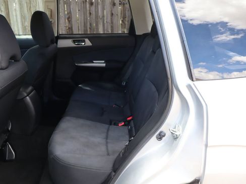 Used 2010 Subaru Forester 2.5X Premium image 20