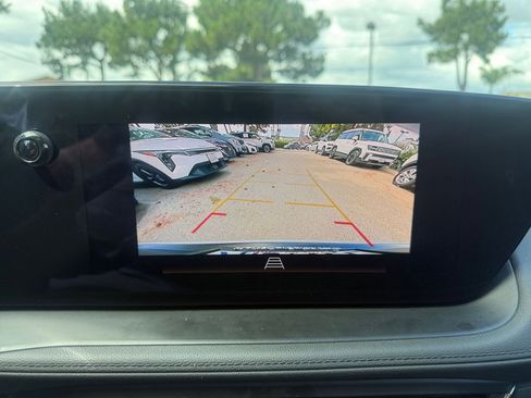 Used 2025 Buick Encore GX Preferred image 21