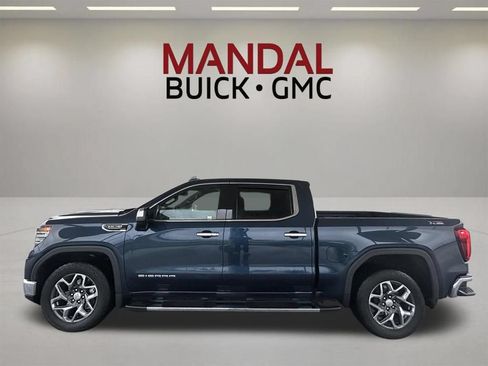 Used 2023 GMC Sierra 1500 SLT w/ SLT Premium Package AWD/4WD image 8