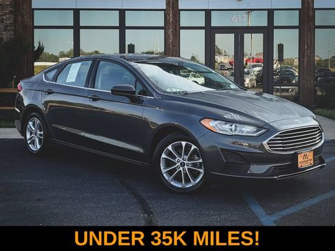 Used 2020 Ford Fusion SE FWD image 1