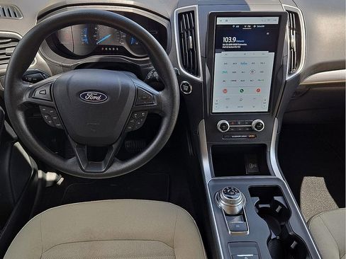 Used 2022 Ford Edge SE AWD/4WD image 10
