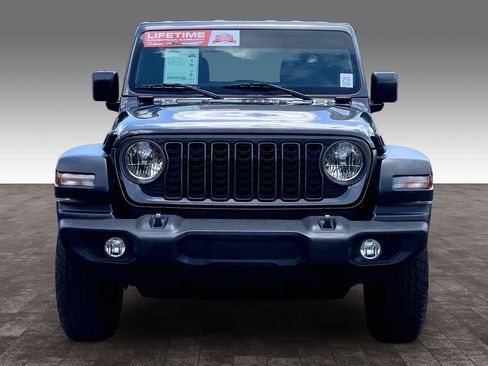 Used 2024 Jeep Wrangler Sport AWD/4WD image 2