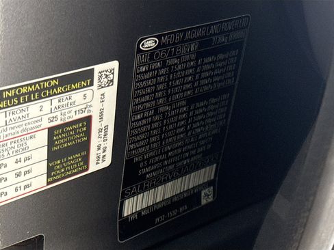 Used 2018 Land Rover Discovery HSE image 40