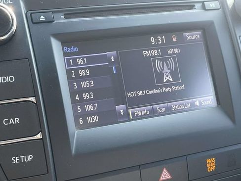 Used 2016 Toyota Camry LE FWD image 26