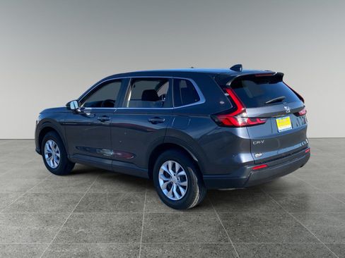 Used 2025 Honda CR-V LX image 3