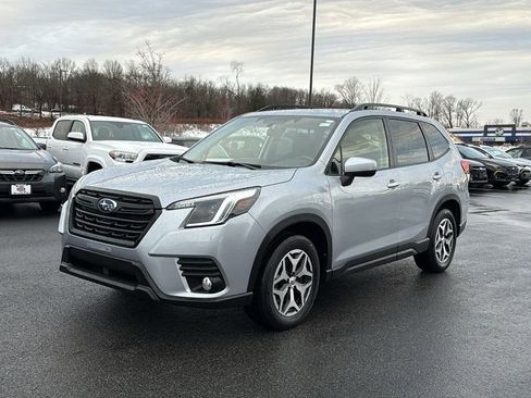 Certified 2023 Subaru Forester Premium image 7