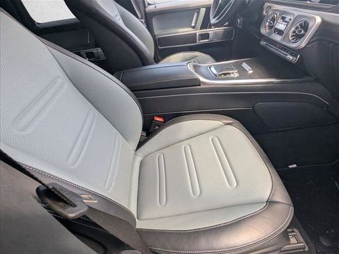 Used 2025 Mercedes-Benz G 550 image 18