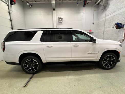 Used 2023 Chevrolet Suburban RST w/ Luxury Package AWD/4WD image 3