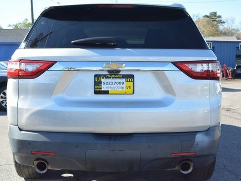 Used 2018 Chevrolet Traverse LT image 8