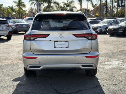 Used 2023 Mitsubishi Outlander SEL 40th Anniversary image 4