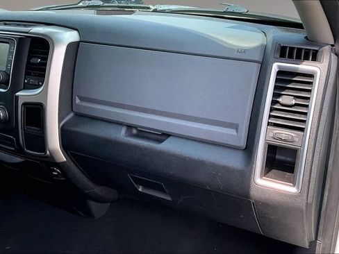 Used 2015 RAM 1500 Classic SLT RWD image 21