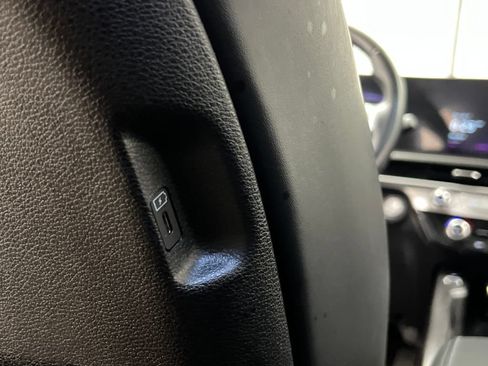 Used 2025 Kia Telluride S FWD image 53